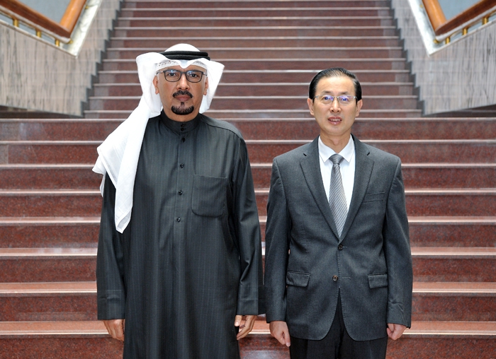 王道树与科威特驻华大使贾西姆・易卜拉欣・纳吉姆举行会谈